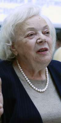 Tatyana Zaslavskaya, Russian economic sociologist., dies at age 85